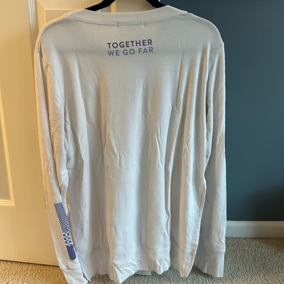 Peloton Sweatshirt - Picture 4 of 5